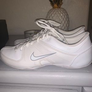 Nike cheer shoes
